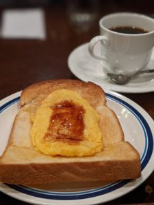 オムレツトースト